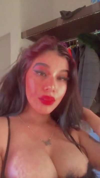 😳