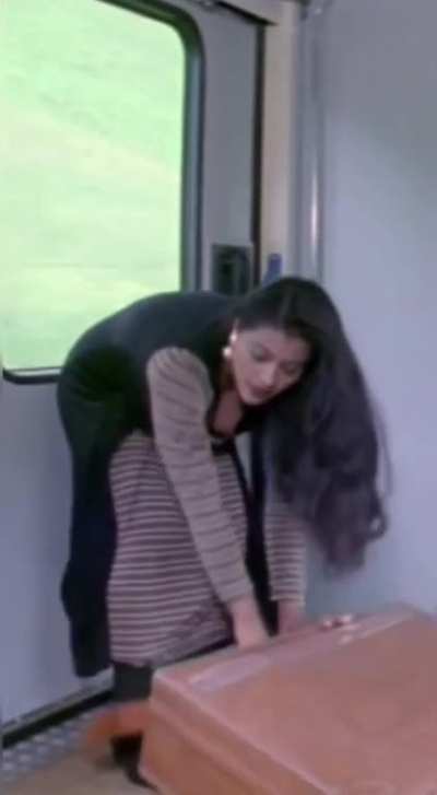 Kajol Devgan NipSlip 😍😍😍