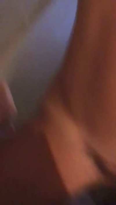 Amateur babe goes for a ride