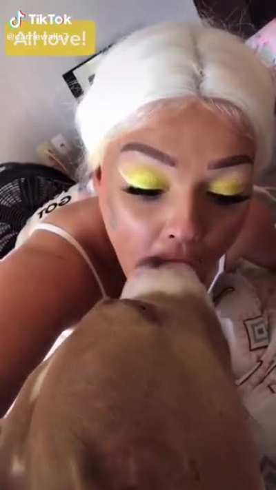 That&rsquo;s some real puppy love 😳