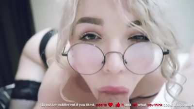 Blonde cutie loves to suck