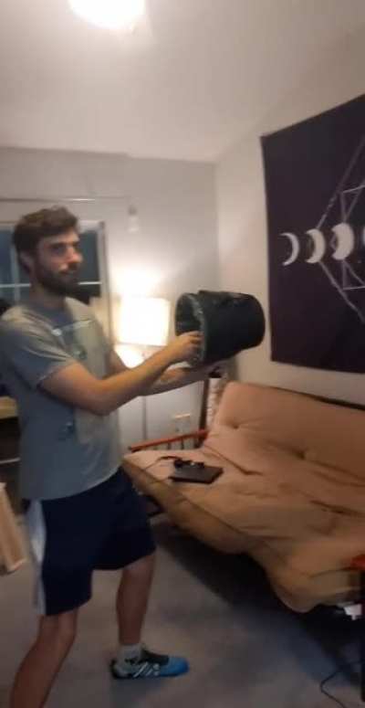 Cockroach: 1, Air Cannon: 0