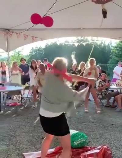 Encontr&eacute; un v&iacute;deo m&aacute;s completo de este palazo
