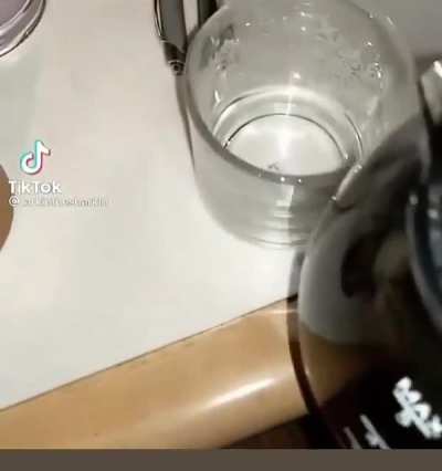 Biraz &ccedil;ay i&ccedil;eyim dedim.