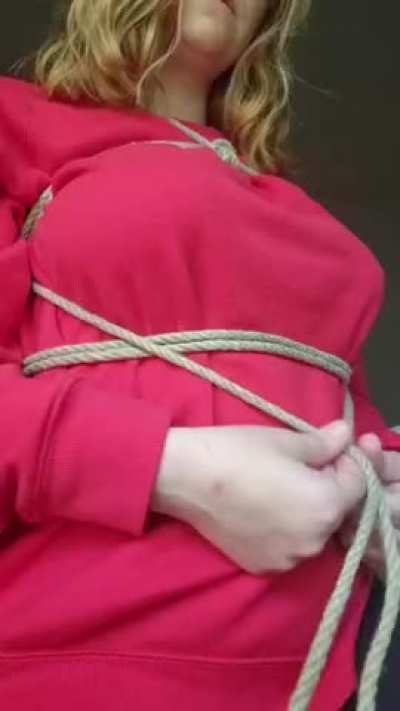 A fun lil tie I did [f]