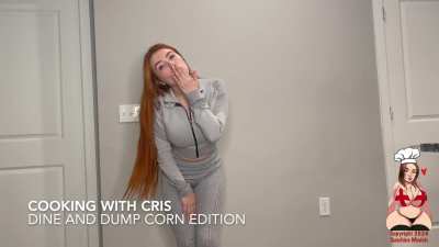 GingerCris - Cooking with Cris - Dine and Dump Corn Edition 1080p/60fps 18m14s 🌽💩🤎👩🏻&zwj;🦰