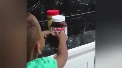 Spelling vs reading (sound on required)