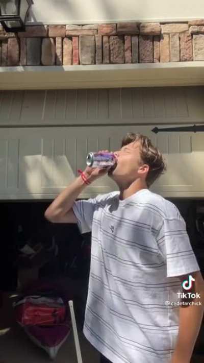 This is why you dont&rsquo;t chug sparkling water