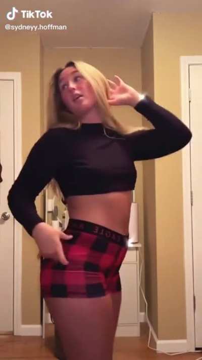 PAWG in Boxers