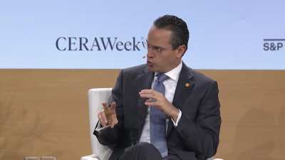 Shell Is Looking to Invest More in Venezuela, CEO Says [Bloomberg Television]