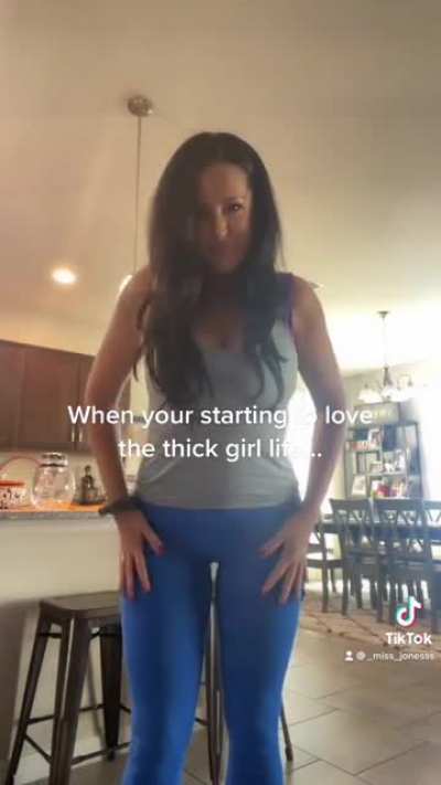 Busty Thick MILF with Yoga Pants Gap