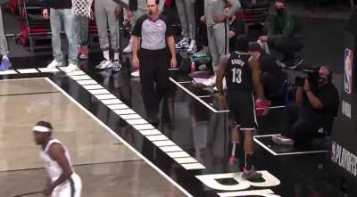 [Highlight] Replays of the play where Harden injured his hamstring