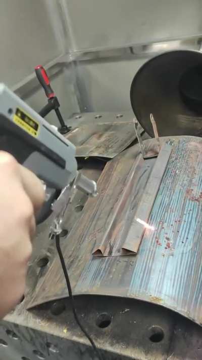 700W Laser Cleaning Machine &mdash; 3-in-1 Welding, Cutting &amp;amp; Cleaning