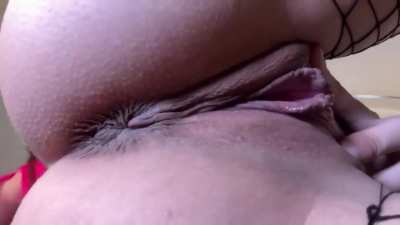 Who&rsquo;s face can I sit on?