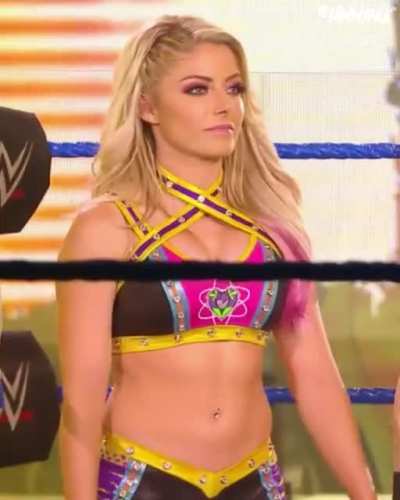 Her Body 😍💜💛