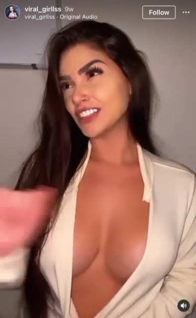 Latina thot chokes herself