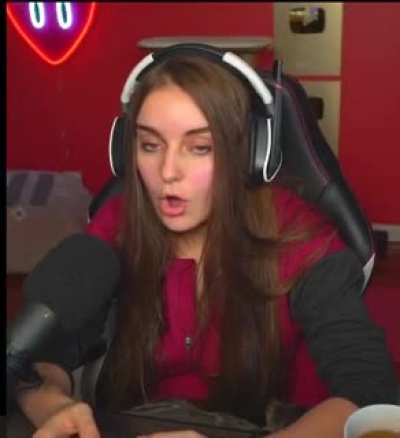 😏
