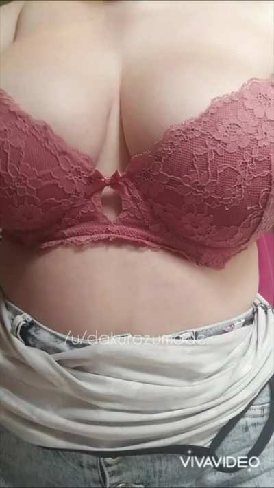 big tiddies reveal