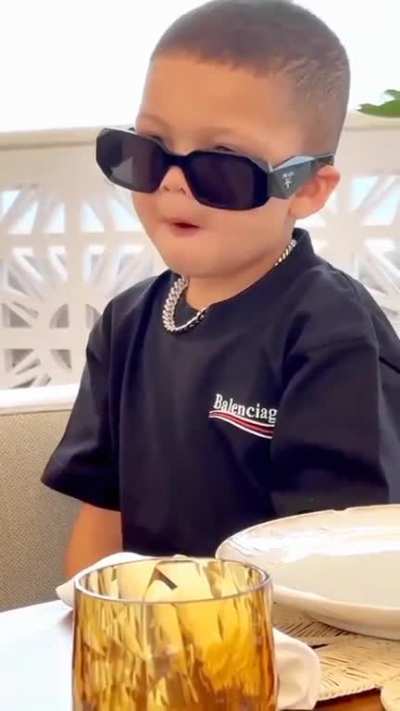 The lil man himself, Gek got his fathers eyes and goofiness&eth;&yen;&ordm;