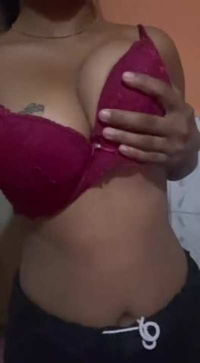 Merry Christmas 🎄...woke up horny today!