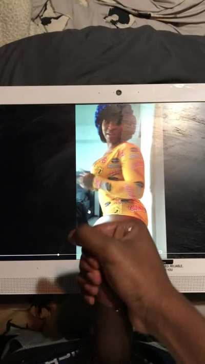 Jacking off to big black juicy booty 😩👊🏿🍆💦🧴