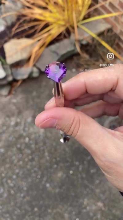 Amethyst in Marco Voltolini&rsquo;s Maya Drop (NFS)