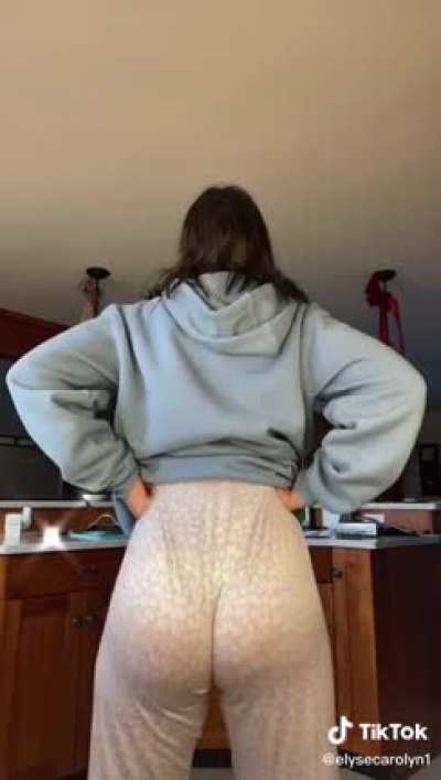@elysecarolyn
