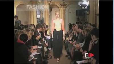 Top(less) fashion