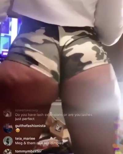 Upvote if you’d smash 💥
