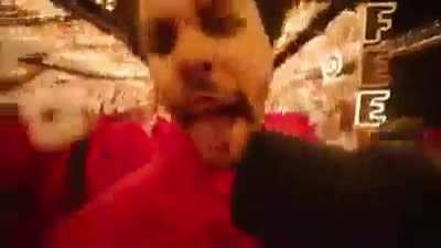 El Abel rif&aacute;ndose con las del barrio
