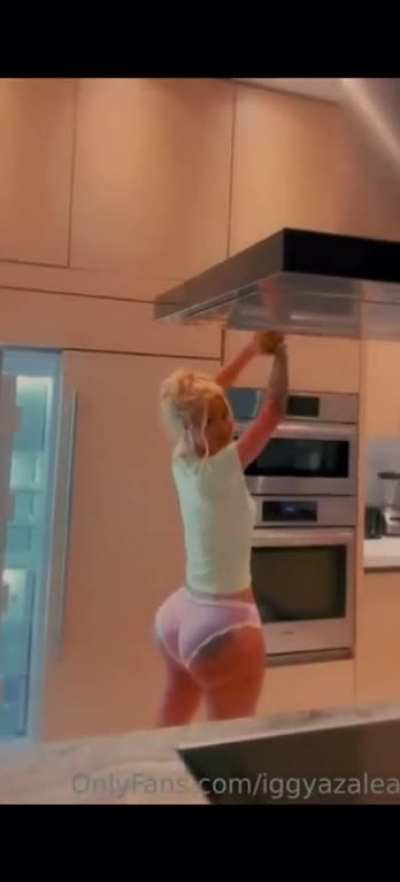 Iggy azalea fat ass