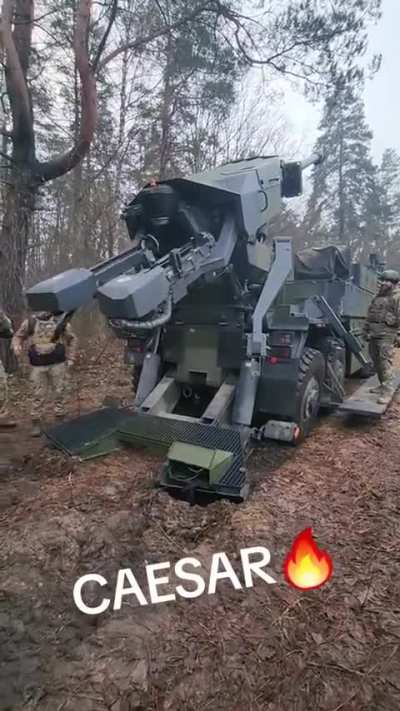Caesar in action with Ukranian army