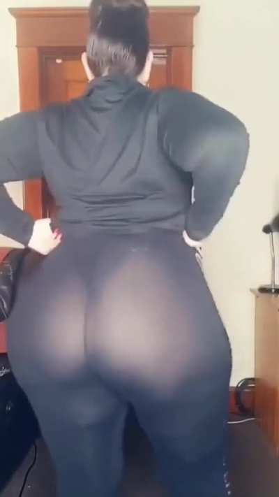 Someone&rsquo;s THICK BOOTY Mama 