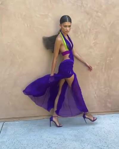 Zendaya (@zendaya)