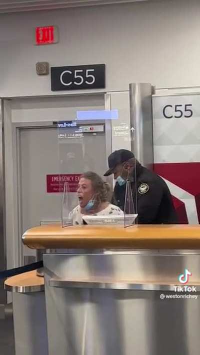 Karen gets arrested at Delta gate