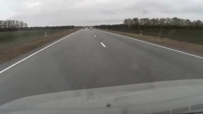 Stupid "experienced" driver "teaches" new driver how to overtake, new driver lost control and crashes inro Lada, bitch passenger dead, everybody else survived