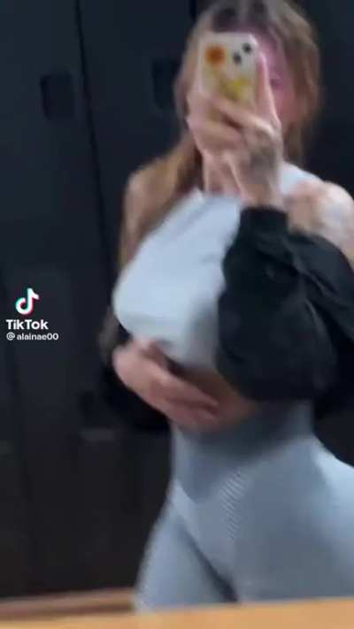 Those nipples 😮&zwj;💨😩