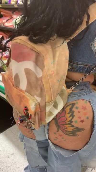 Alright this the last one I&rsquo;m postin in this group the bros said they don&rsquo;t wanna see her here no more so follow me I&rsquo;ll be posting more