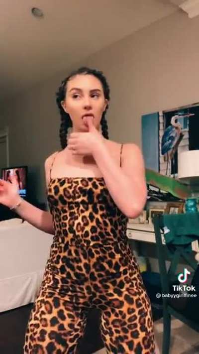 thot twerking