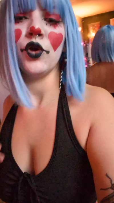 Take me on a circus themed date. 
