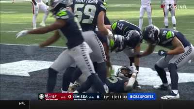 [Highlight] Today marks 73 days until the 2022 NFL Season Starts! Let&rsquo;s remember this 73 yard trick play that ran for a TD by Travis Homer against the 49ers last year. Seahawks win, 30-23.