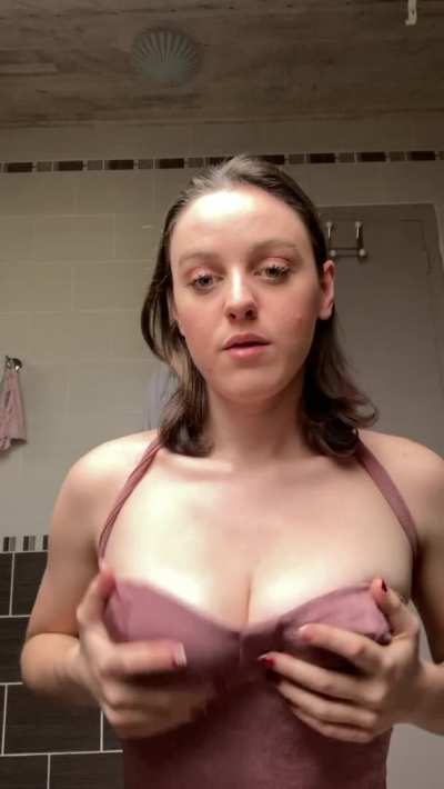 I would love to fuck older men, but would older men want to fuck me?