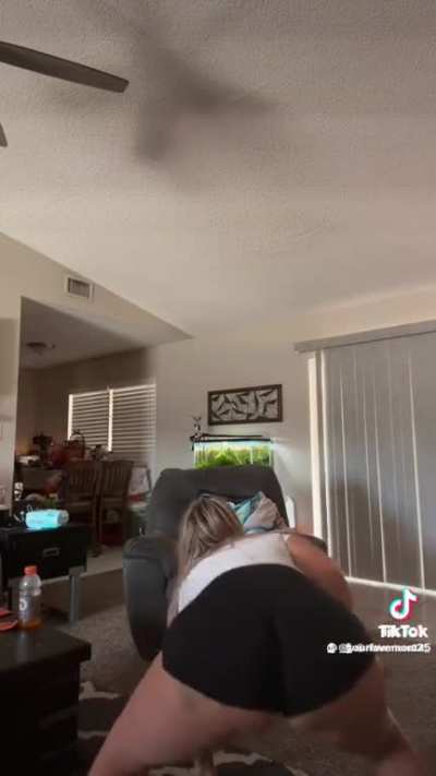 _yourfavemom25