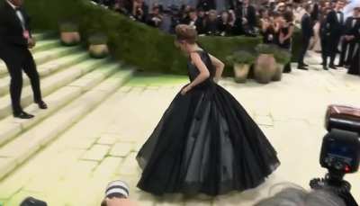 Maya twirls at the 2026 Met Gala