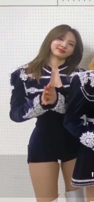 TWICE - Nayeon