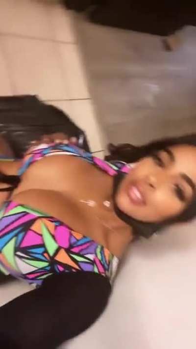 🤤