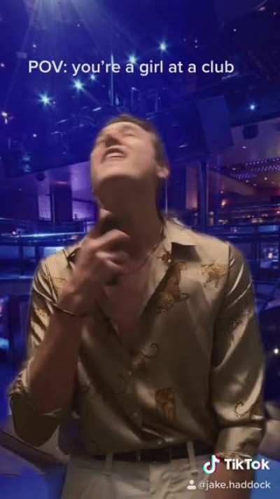 POV: you&rsquo;re a girl at a club