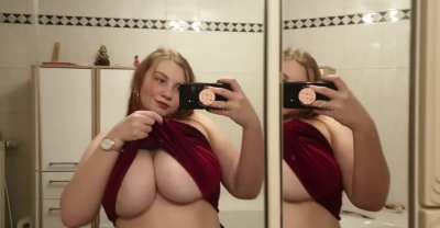 Who asked Santa for a curvy 18 year old with massive boobs? 🎁