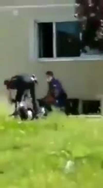 Police beats 13 years old kid in Edirne