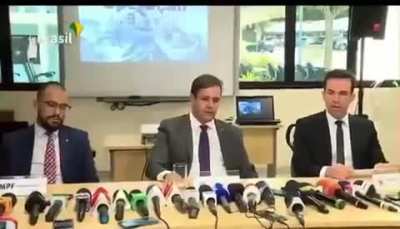 Relembrar &eacute; viver: em 2019, a esposa e 3 irm&atilde;os do ex-governador e atual senador Omar Aziz foram presos por corrup&ccedil;&atilde;o na Sa&uacute;de do Amazonas. Omar Aziz escapou por ter foro privilegiado, mas agora &eacute; presidente da CPI que vai investigar a atua&ccedil;&atilde;o do Bolsonar